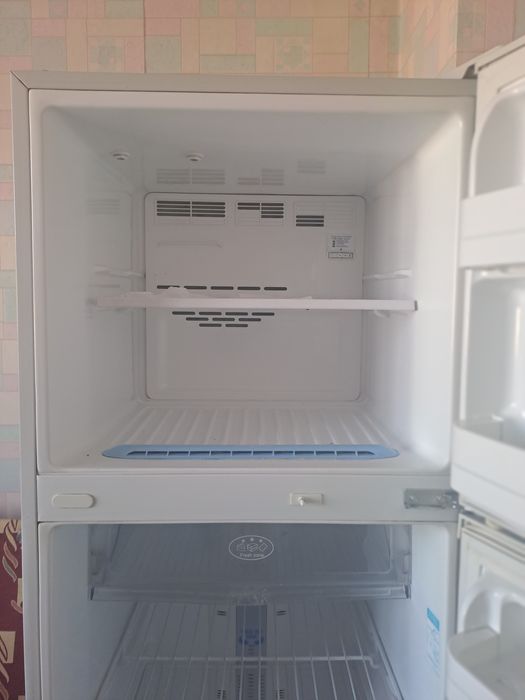 Холодильник  2х камерный, LG