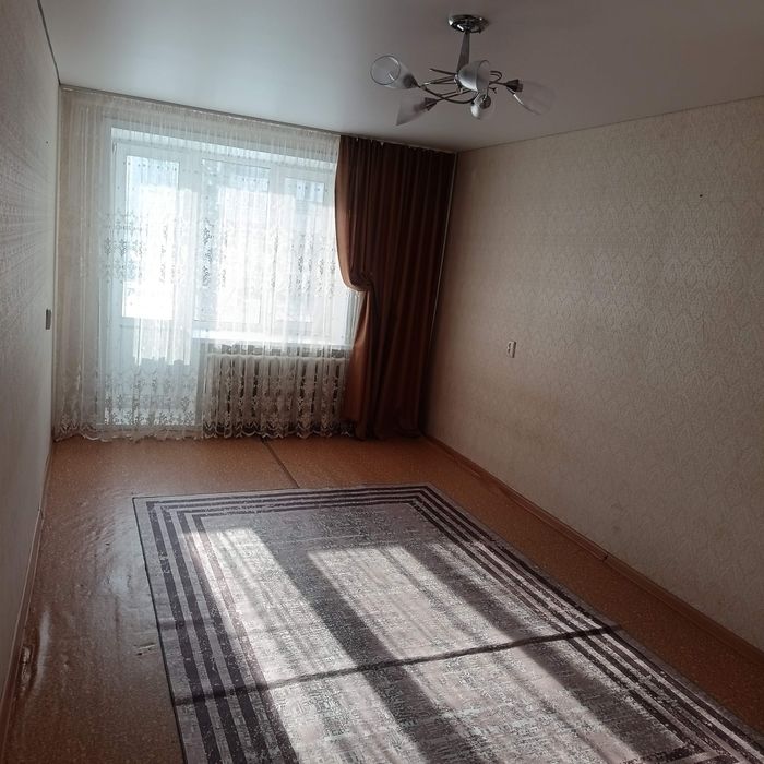 Сдаю 1 ком улутшенную  квартиру