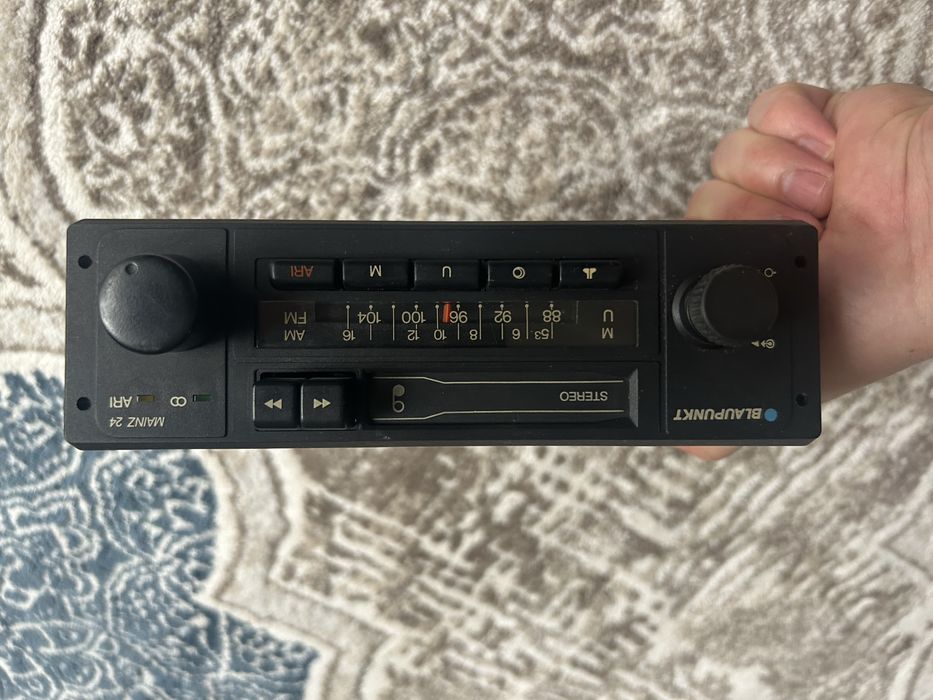 Магнитола на автомобиль