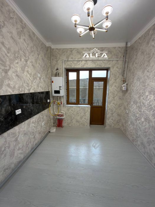 2 xonali 65 m2+ 1-qavat kvartira sotiladi