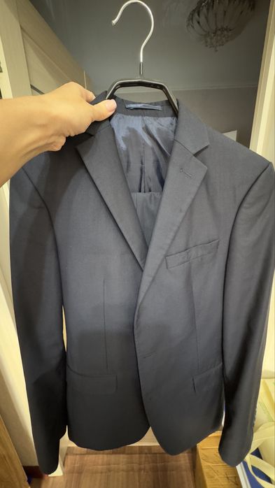 Брючный костюм и школьные брюки