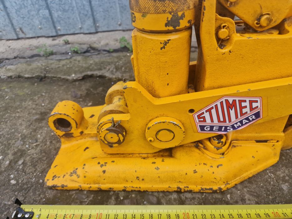 Cric hidraulic STUMEC GEISMAR cai ferate