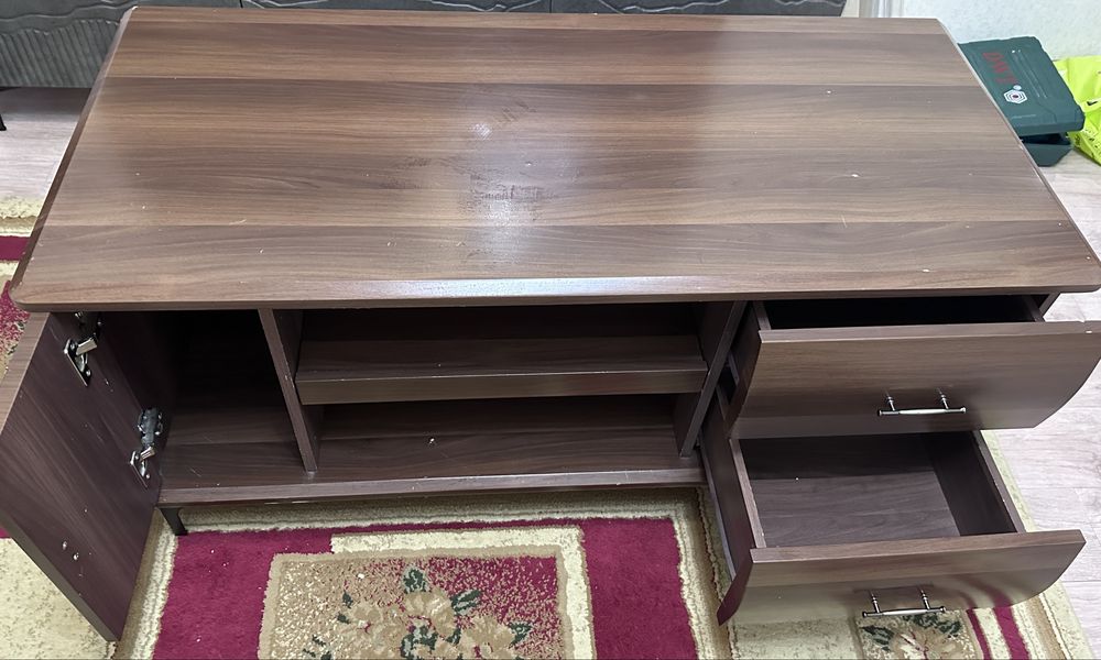 Тумба под телевизор