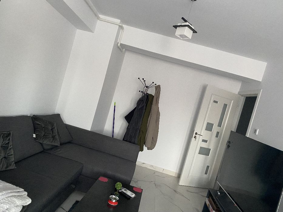 Vând apartament decomandat in fiald Bacău