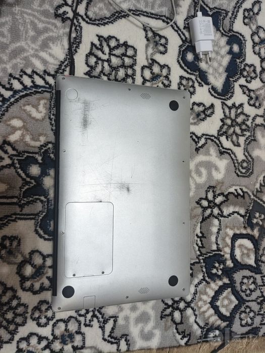 Notebook davon 8/256
