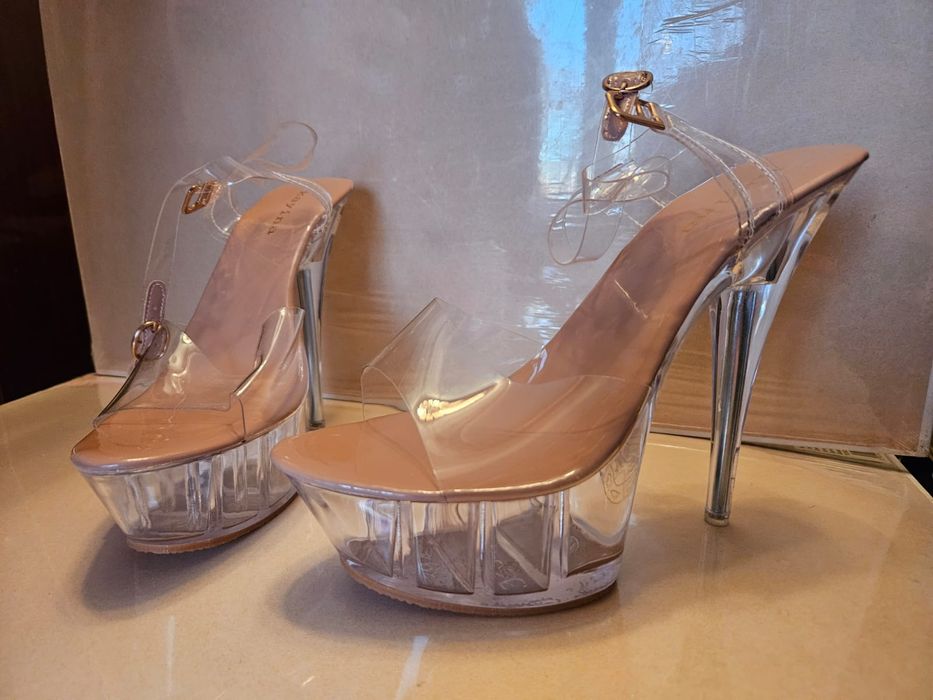 Новые туфли 39 размер