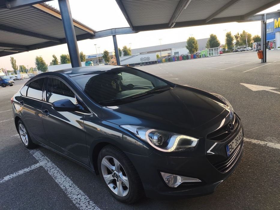 Vând Hyundai i40