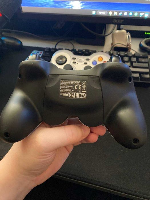 Logitech F710 Wireless Gamepad — почти новый, оригинал
