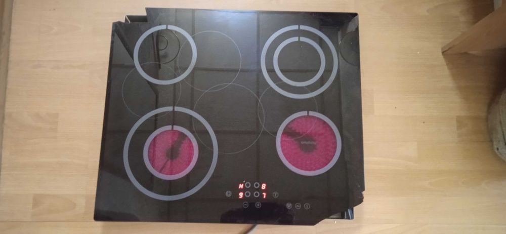 Электрическая варочная панель Gorenje повреждено стекло