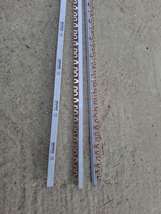 Медни трифазни гребени шини