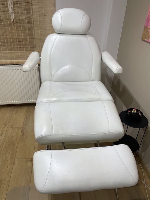 Scaun medical / cosmetic electric cu 3 motoare