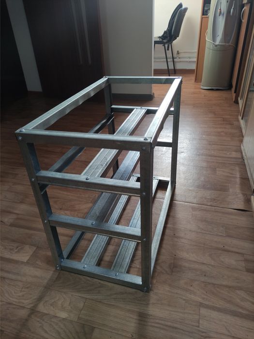 Корпуса, каркас, риг для майнинг фермы