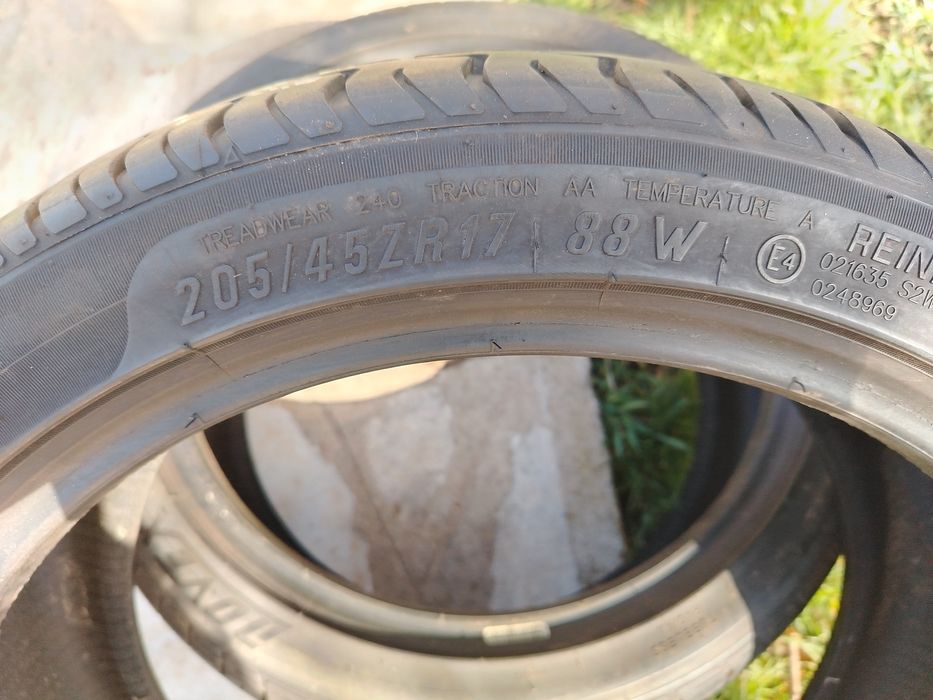 Гуми два 205/45/17