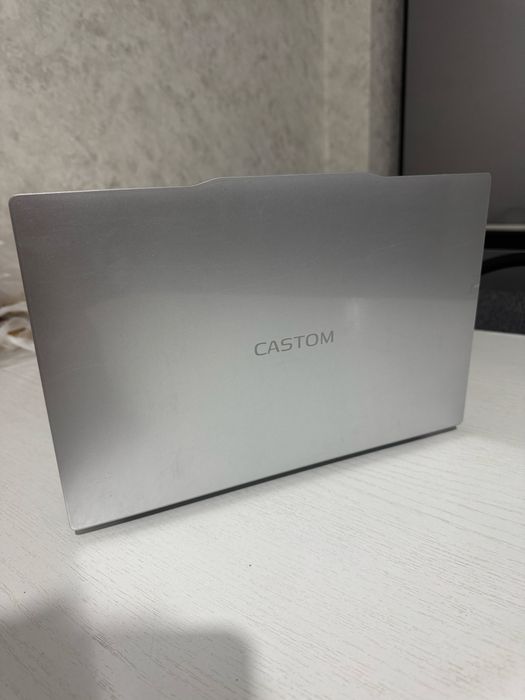 Ноутбук  Castom GS-E140C