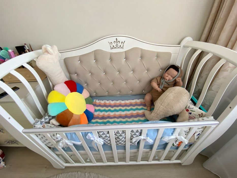 Детская кроватка
