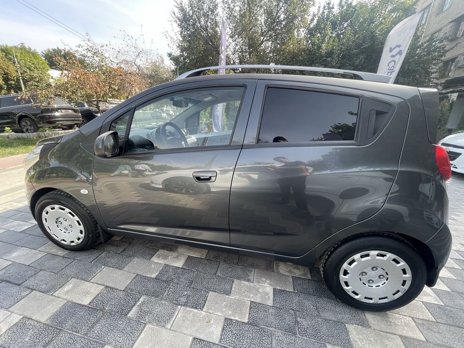 Chevrolet Spark AT