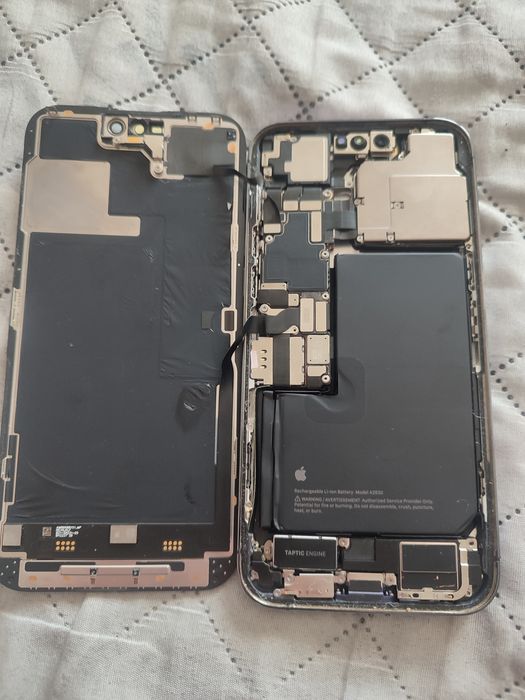 iPhone 14 pro max за части заключен