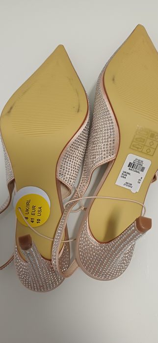 Pantofi cu strasuri noi
