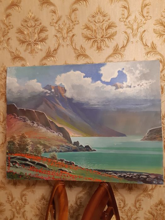 Картина на холсте продается