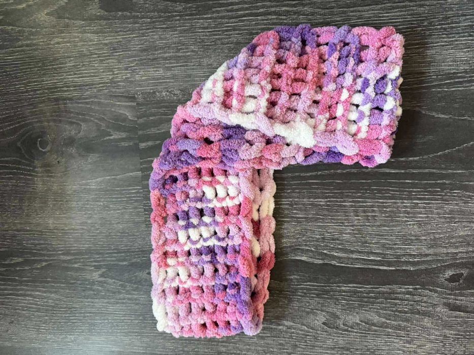 Ръчно плетен шал