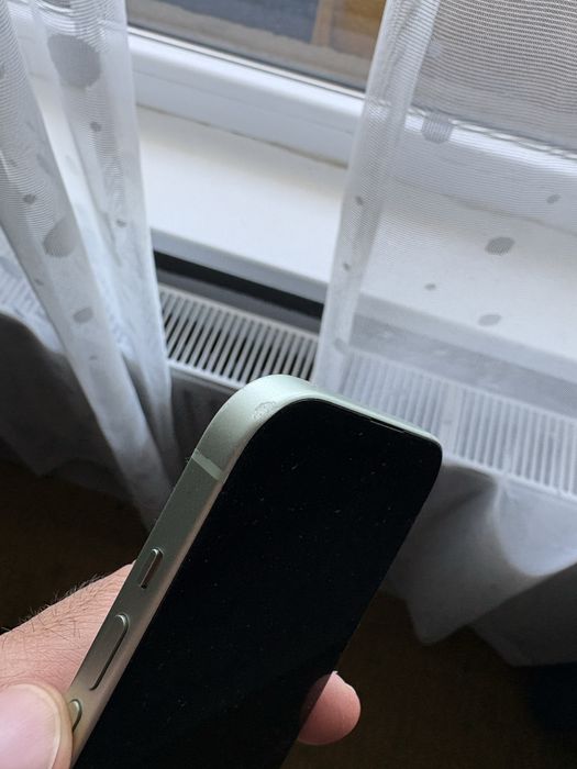 Iphone 15 Verde 86% baterie Impecabil