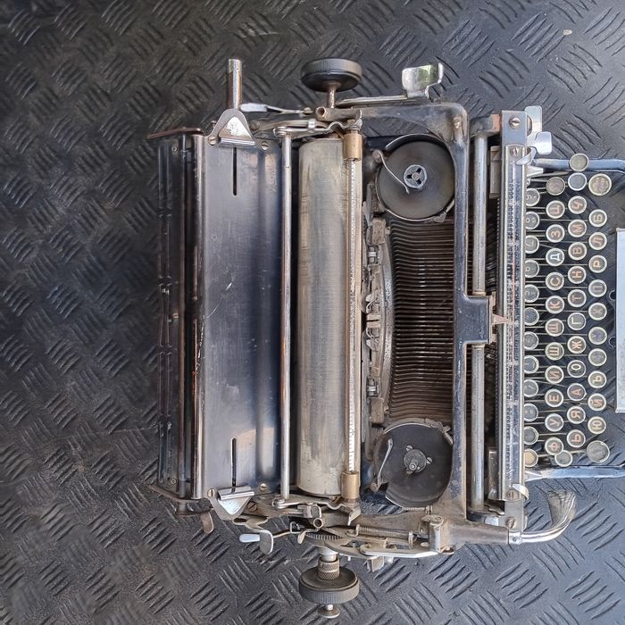 Стара пишеща машина continental made in Germaniy -1954 г