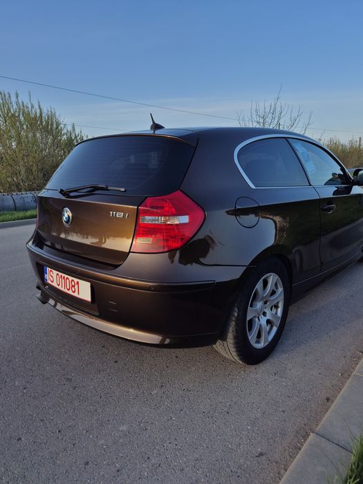 BMW Seria 1 (E81) – 2.0 Benzină – 2009