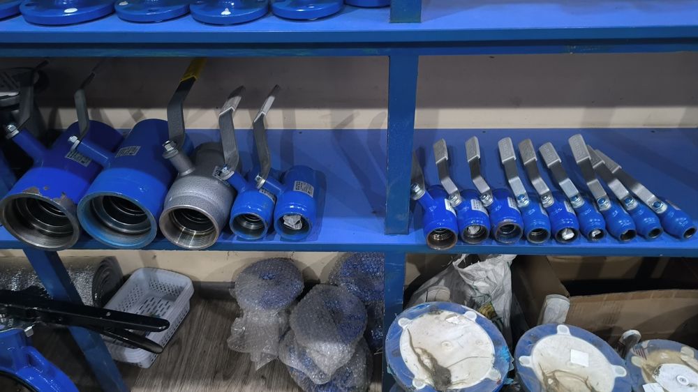 Стальные шаровые краны резьбовые