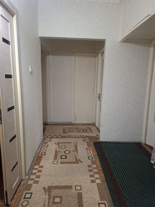 Срочно продаётся 3 комнатная квартира массив Ахмад Юганки