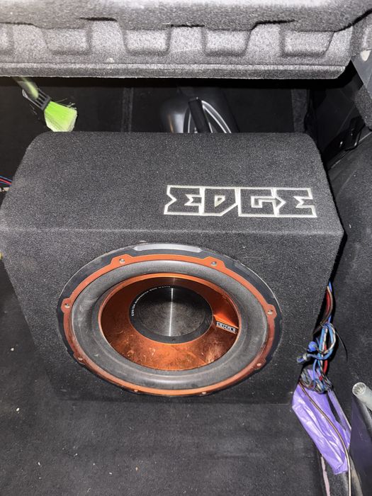 Продам сабвуфер EDGE EDB12A-E0
