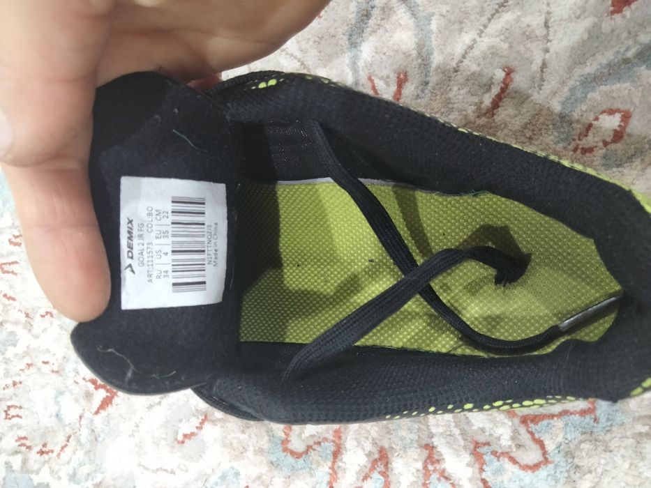 Продам бутсы 34 р-р