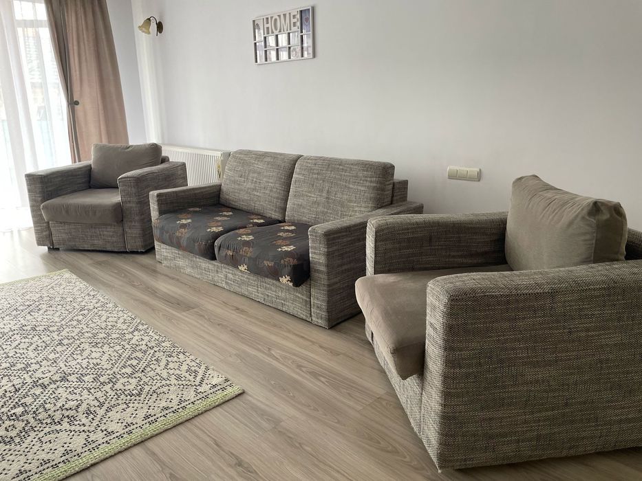 Vând canapea cu 2 fotolii