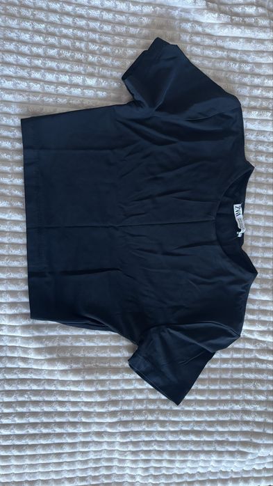 Черен топ от Zara