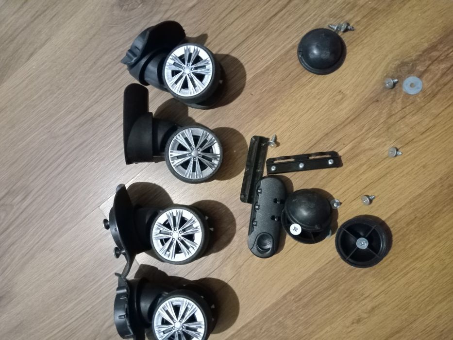 Колеса от чемодана