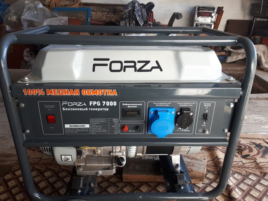 Продам бензиновый генератор