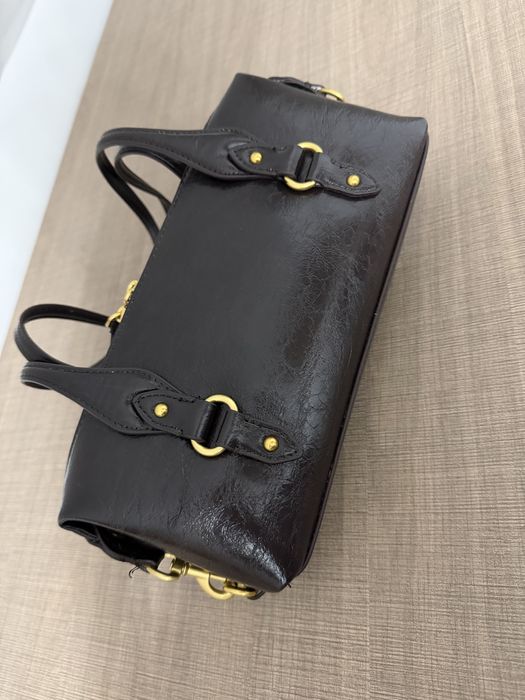 Дамска кожена чанта Zara