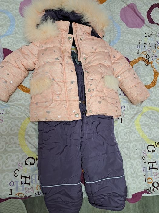 Продам детский комбинезон и куртку  г.Алматы