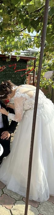 Rochie de Mireasa eleganta cu dantela,marimea 36-38