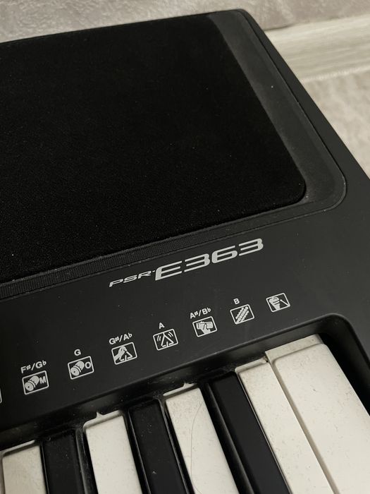 Продам Срочно Yamaha PSR E363