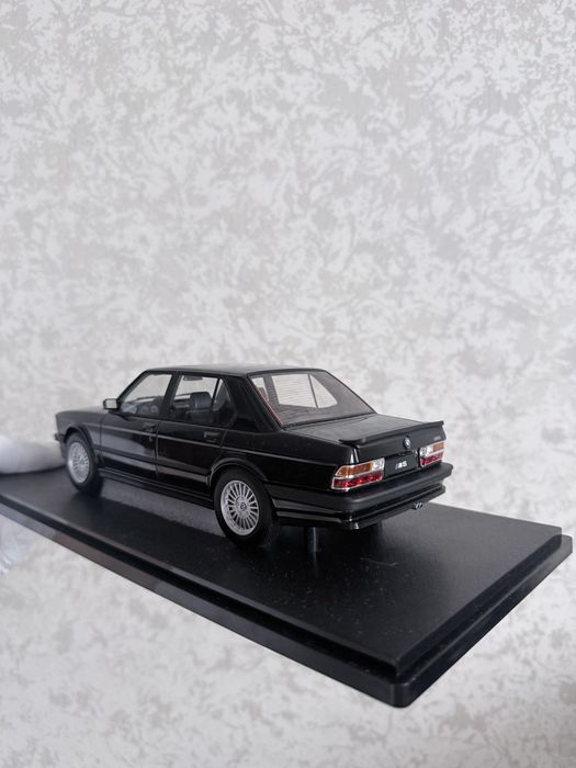 Колекционерски модел BMW M5 E28 maxima 1/18