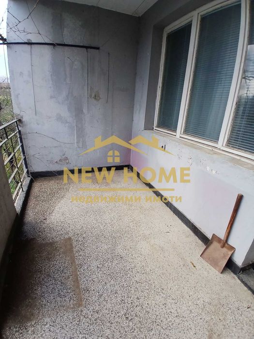 2-ен, тухлен апартамент до Езикова гимназия