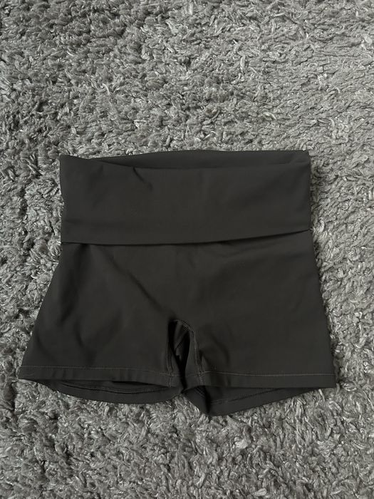 SM fit и H&M спортни дрехи