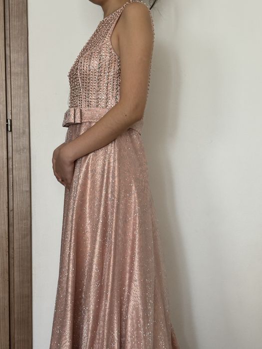 Платье выпускное красивое