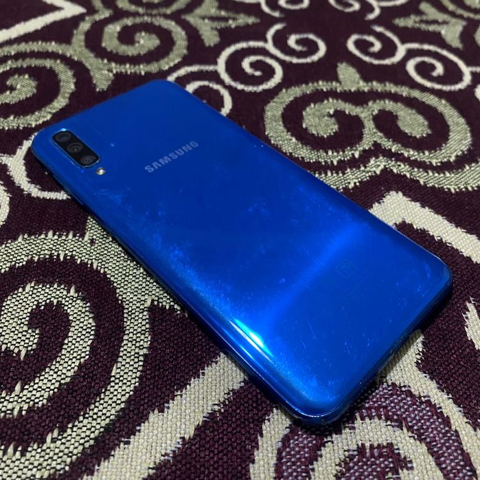 Samsung A50 в отличном состоянии