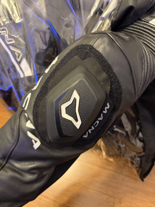 Combinezon moto piele MACNA VOLTAGE