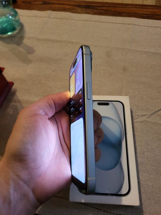 Vand Iphone 15, 128gb ,86% baterie