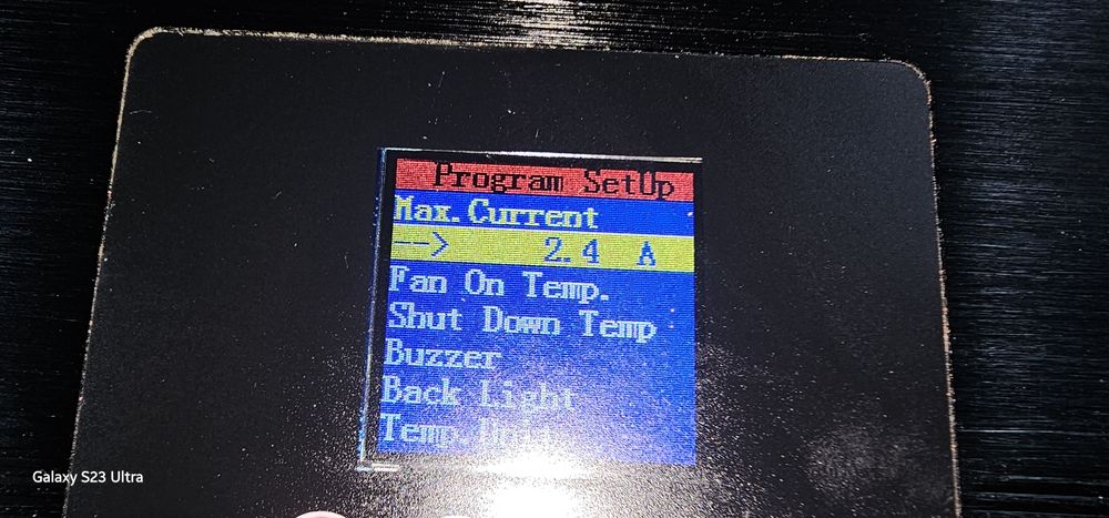 Vând 2 încărcătoare profesionale