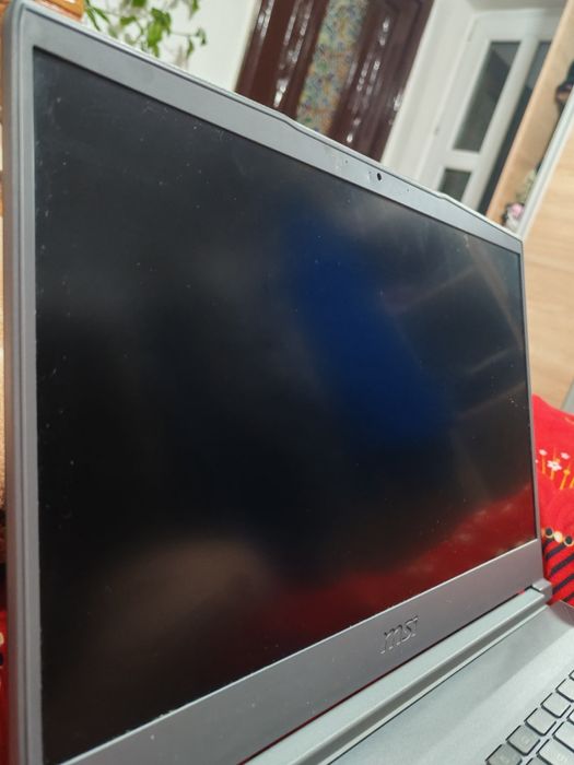 MSI thin 15 pentru piese placa de bază stricata!