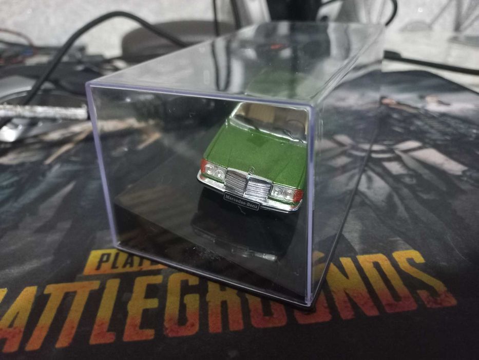 Продам модель w123 240d