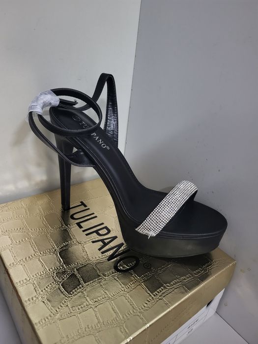 Дамски сандали на ток